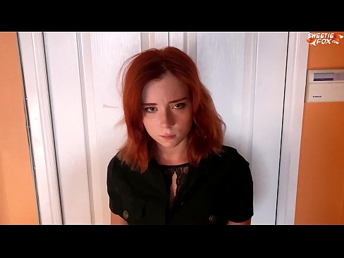 ❤️ Molebeli oa Tšireletso o Otle Mosali e Motle ka ho Utsoa Lebenkeleng - Cum In Mouth ho st.porn-milf-300.ru ❌️